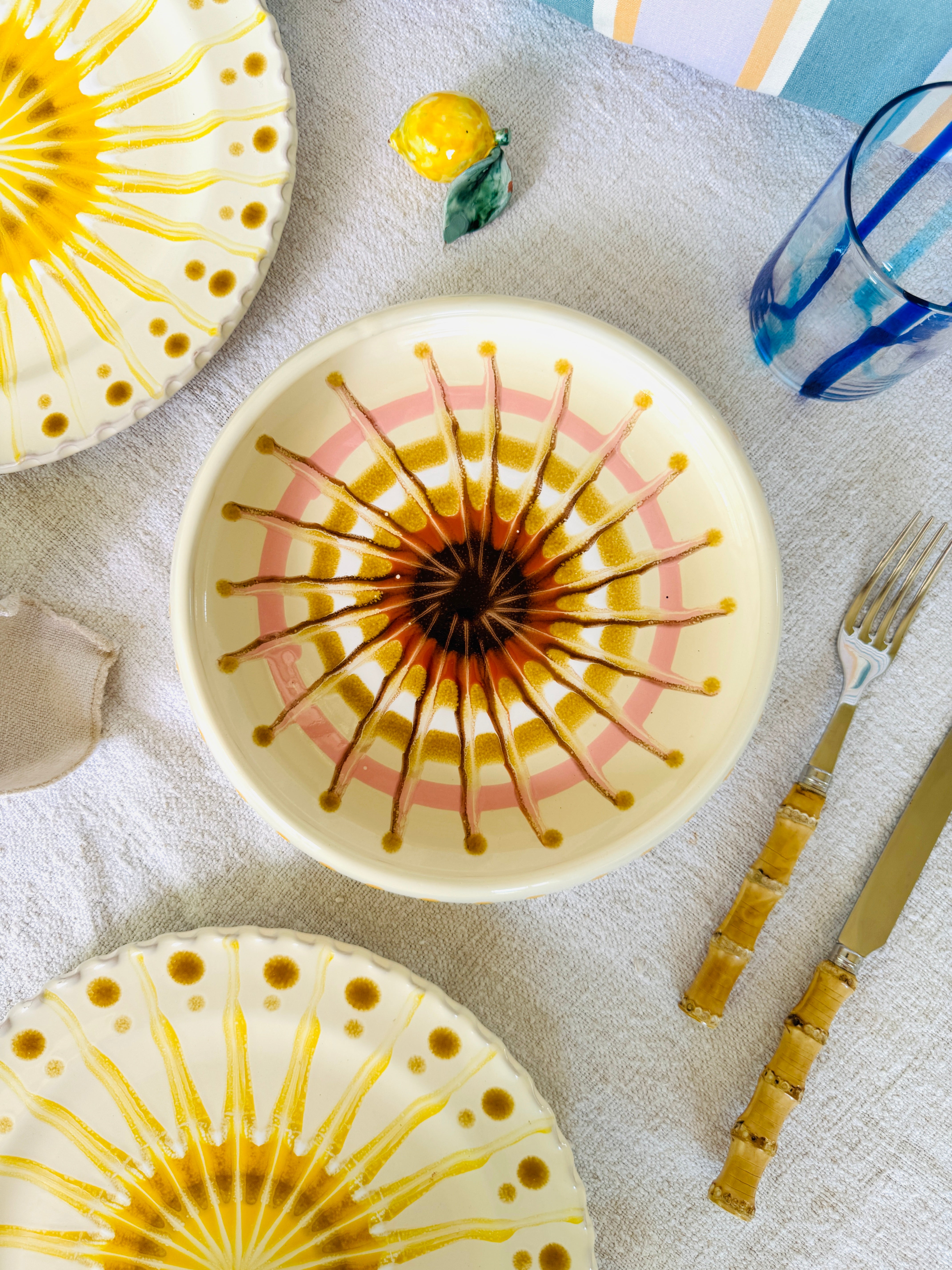Italian Ceramic Pasta Plate 25cm | Handbemaltes Psychodelic Design 