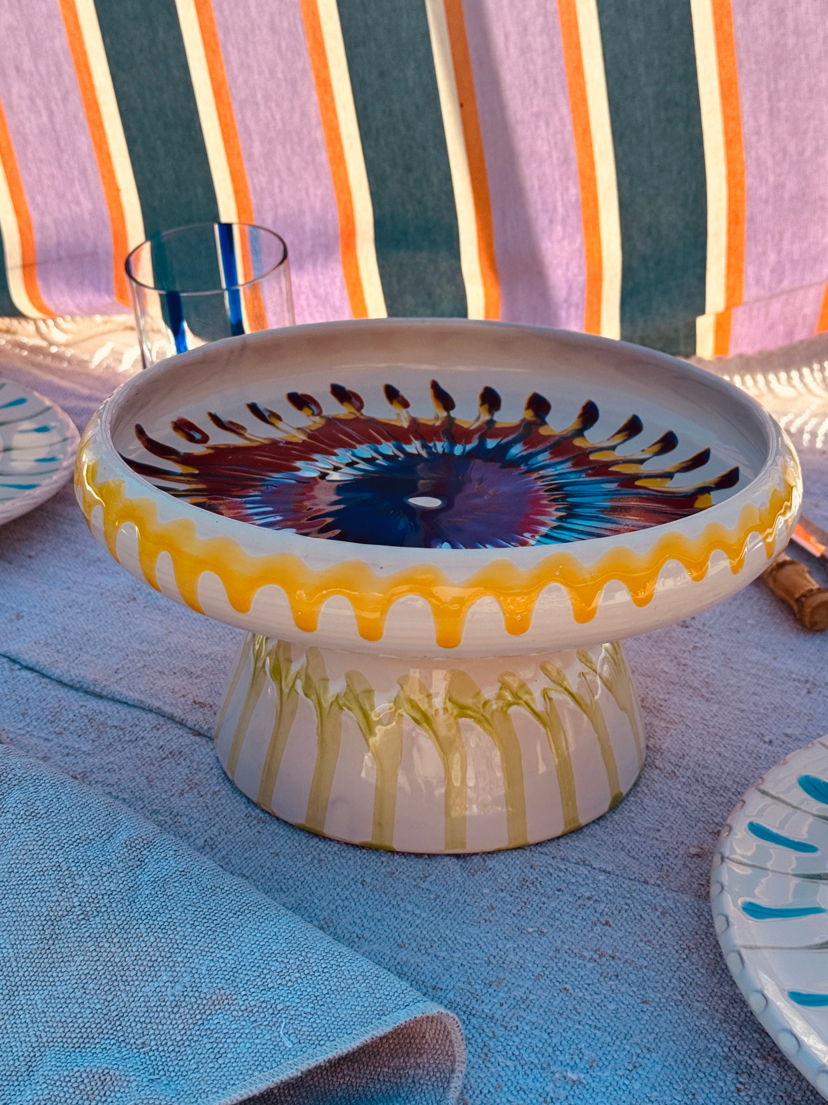 UNIQUE PIECE Psychodelic Frisbee High Plate - 25cm ONLY 1 X AVAILABLE
