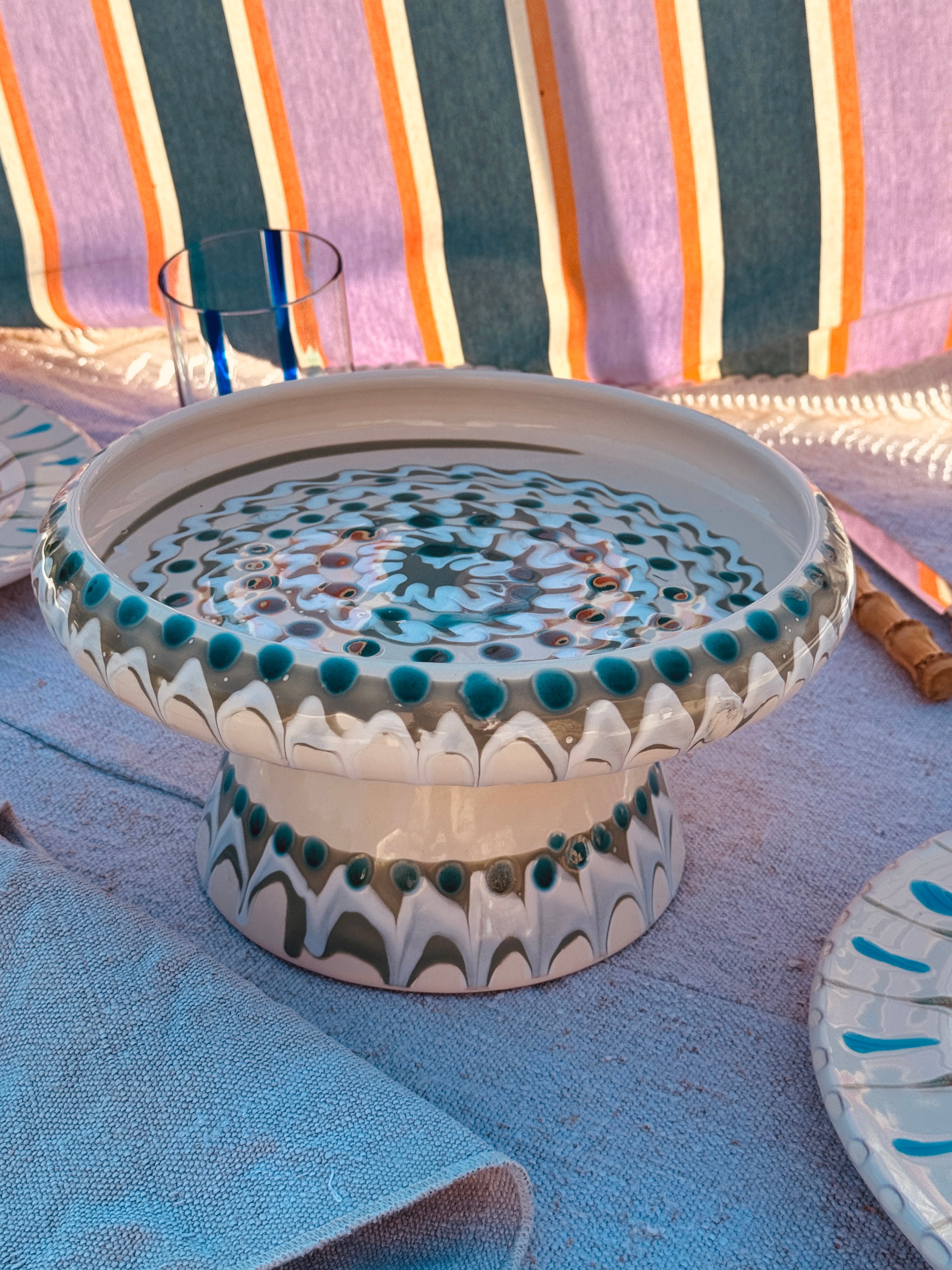 UNIQUE PIECE Psychodelic Frisbee High Plate - 25cm ONLY 1 X AVAILABLE